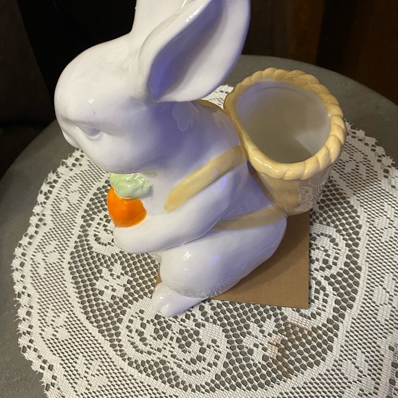 Rae Dunn rabbit planter measures 11 inches in height - Picture 2 of 7